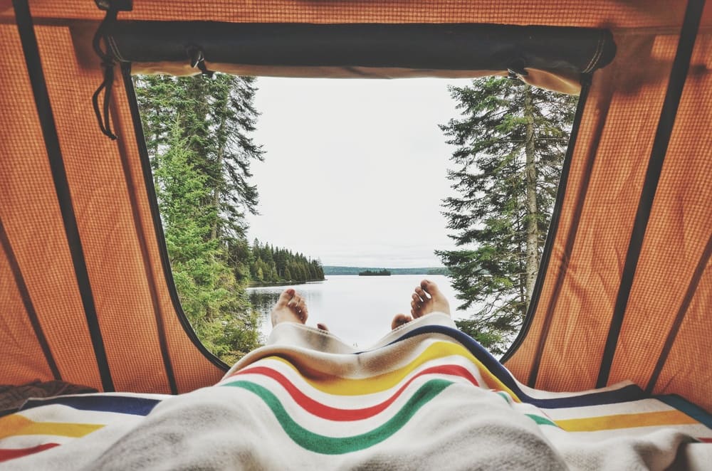 車中泊用の毛布の選び方